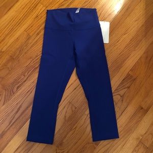 Lululemon wunder under crop size 6 bnwt